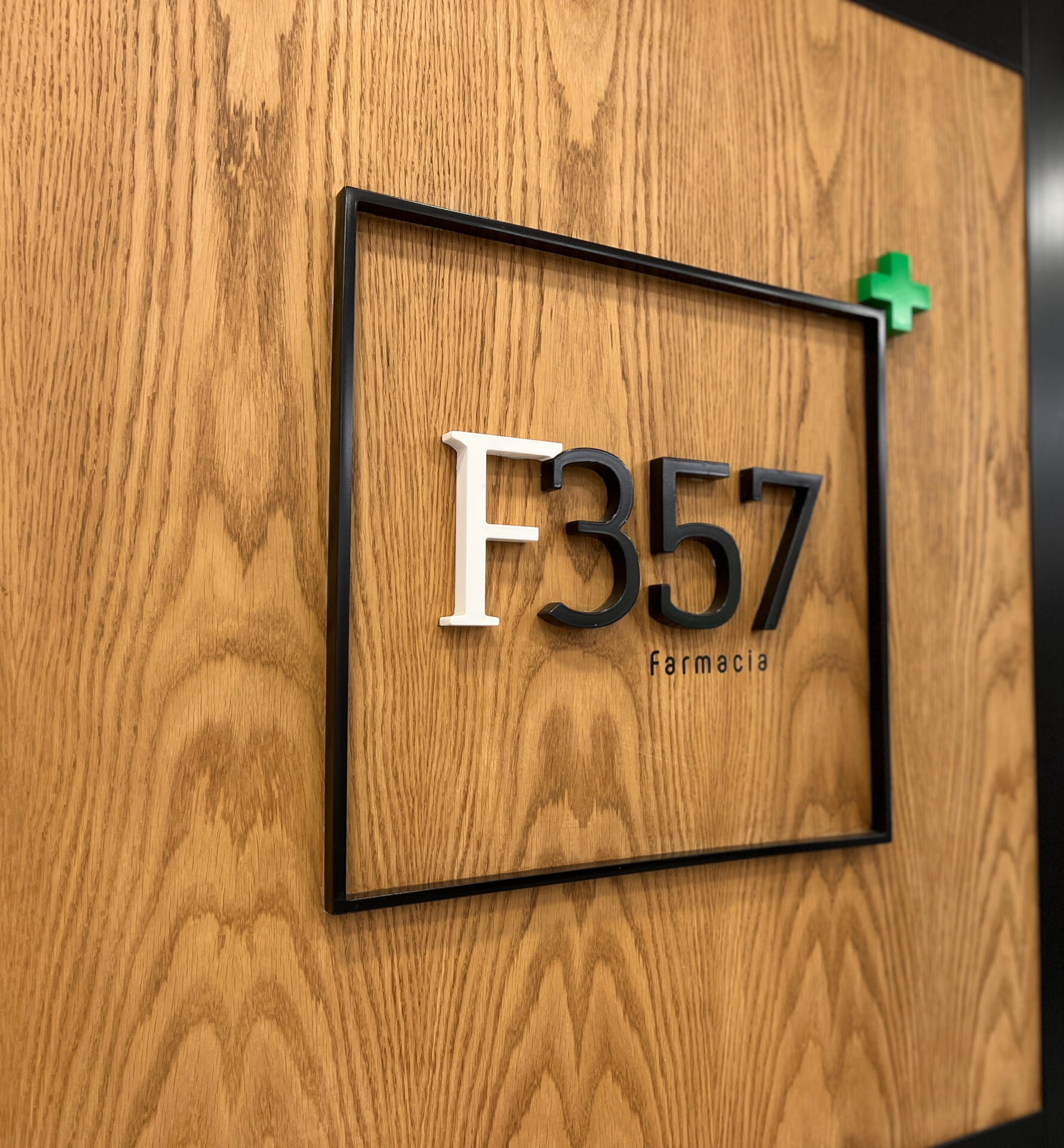 F357 Logo Pared